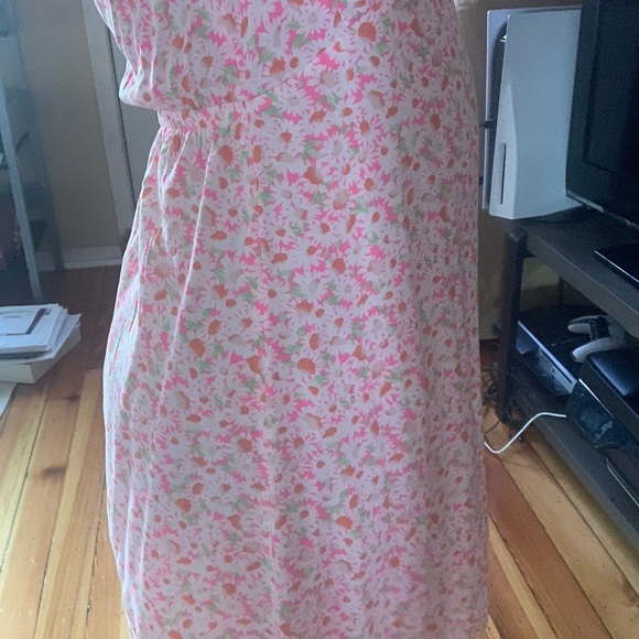 Halter Dress, Brand New With Tags - Picture 11 of 11